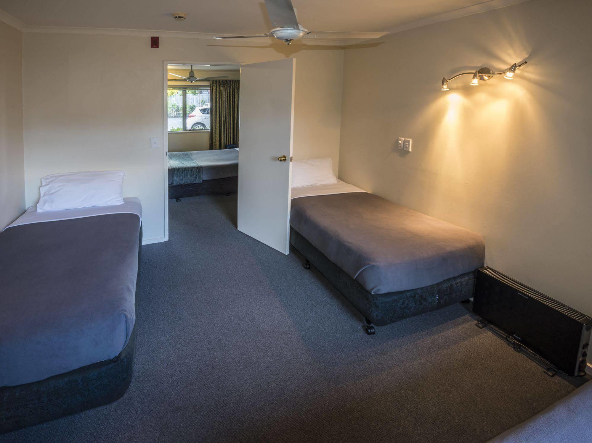 Gateway Motor Inn Mount Maunganui Kültér fotó
